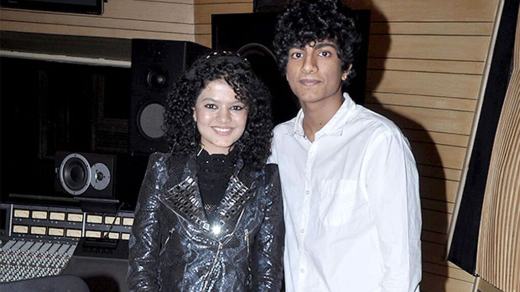 Palak Muchhal Net Worth Lifestyle