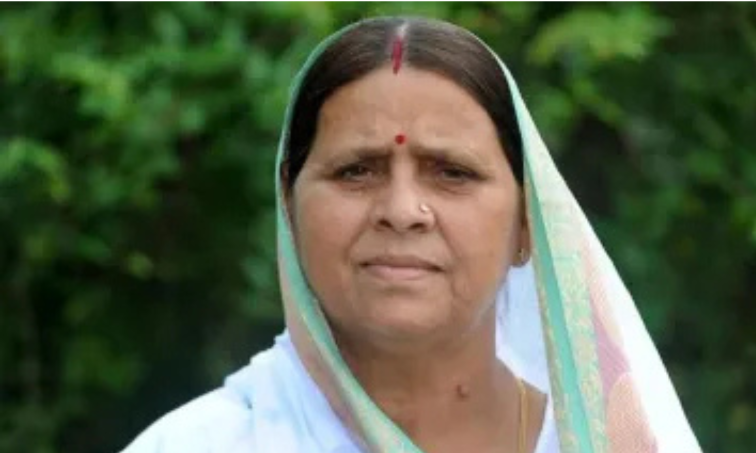 Bihar Politics: राबड़ी देवी को आवास खाली करने का नोटिस, अब कहां रहेंगी पूर्व सीएम