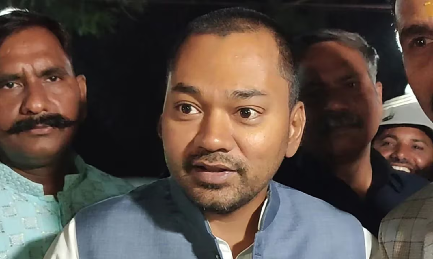 Bihar Politics: शानदार बहुमत प्राप्त करने के बाद नीतीश कुमार के बेटे निशांत ने मीडिया को दिया बयान,बोले …..