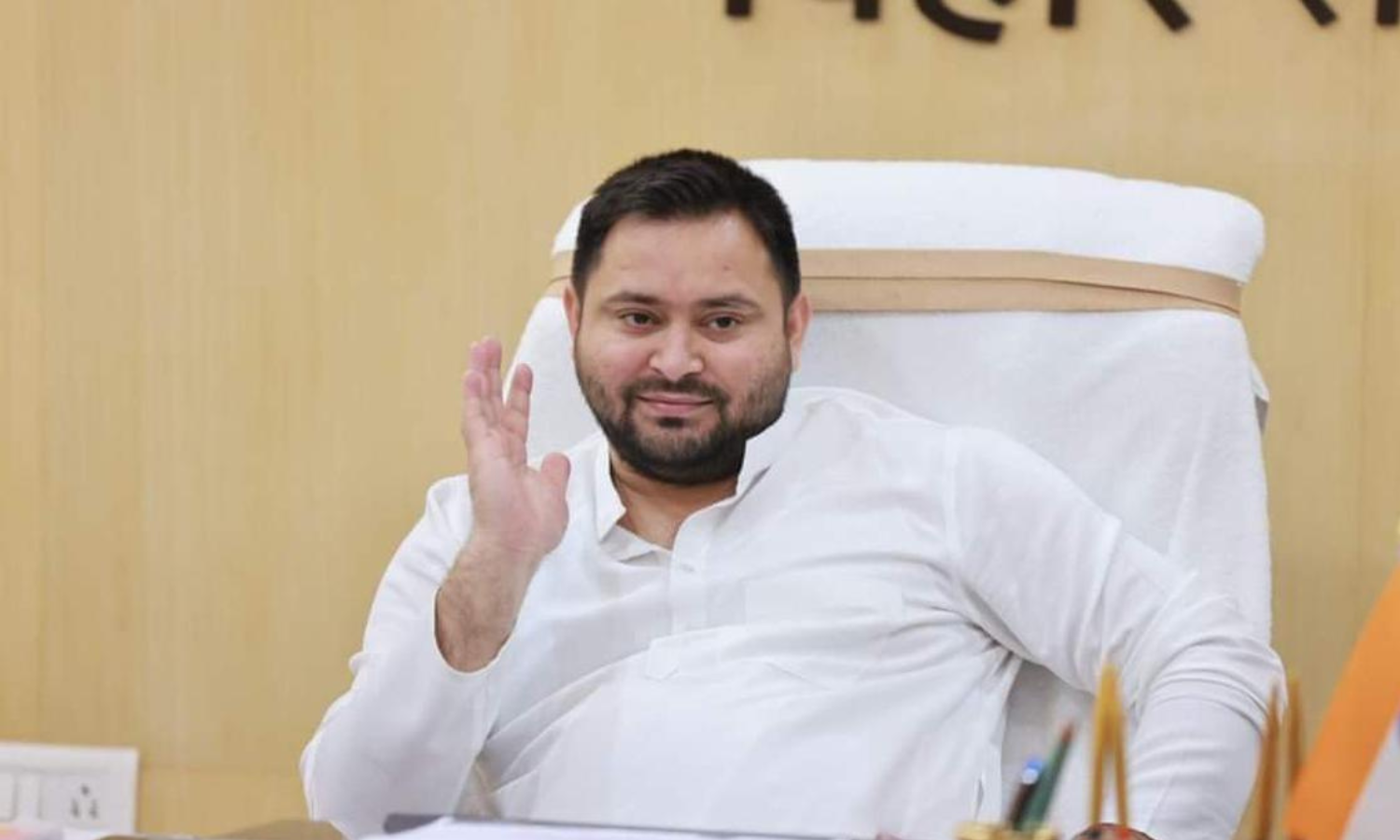 RJD Notice to Singers : राजद ने 32 गायकों को भेजा नोटिस, BJP बोली- ‘चुनाव हारने से बौखलाएं हैं’