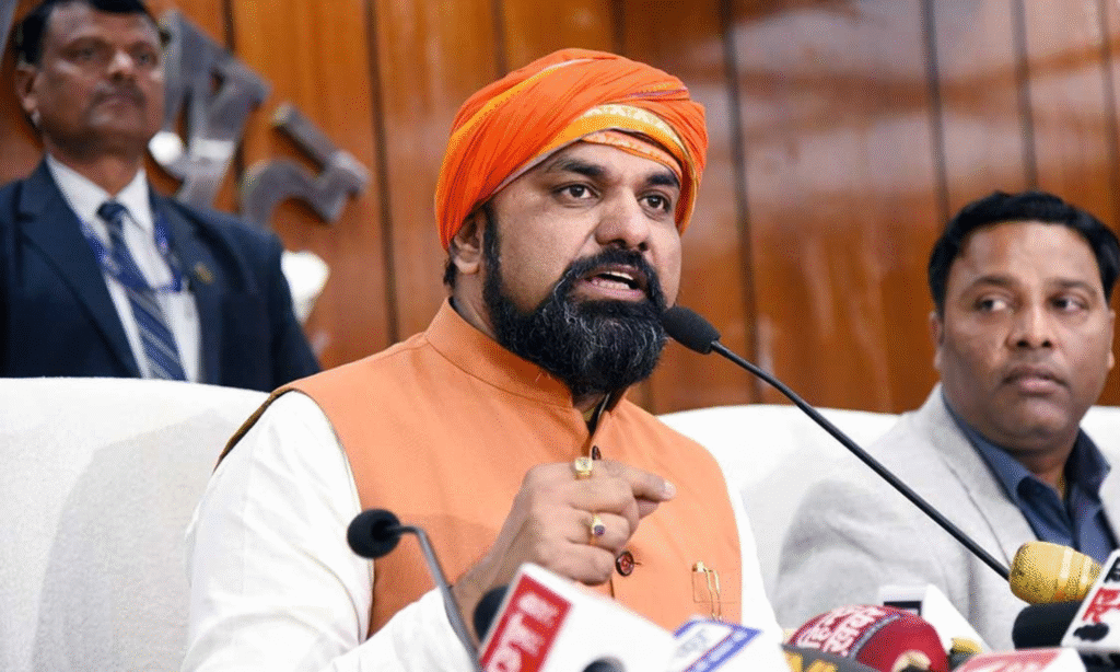 मंत्रालय संभालने के बाद कार्रवाई की चेतावनी देते सम्राट चौधरी, बिहार में अपराधियों पर बुलडोजर की तैयारी