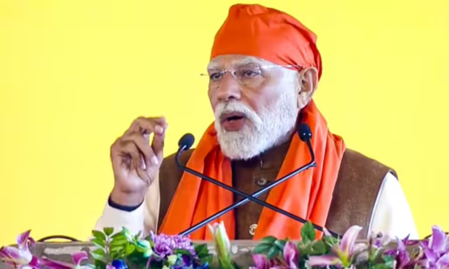 PM Modi In Kurukshetra: शहीदी दिवस के कार्यक्रम में शामिल हुए प्रधानमंत्री मोदी, खास सिक्का और डाक टिकट जारी किया