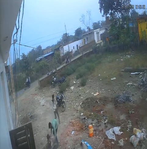 Worker dies after falling from a height while painting in Satna