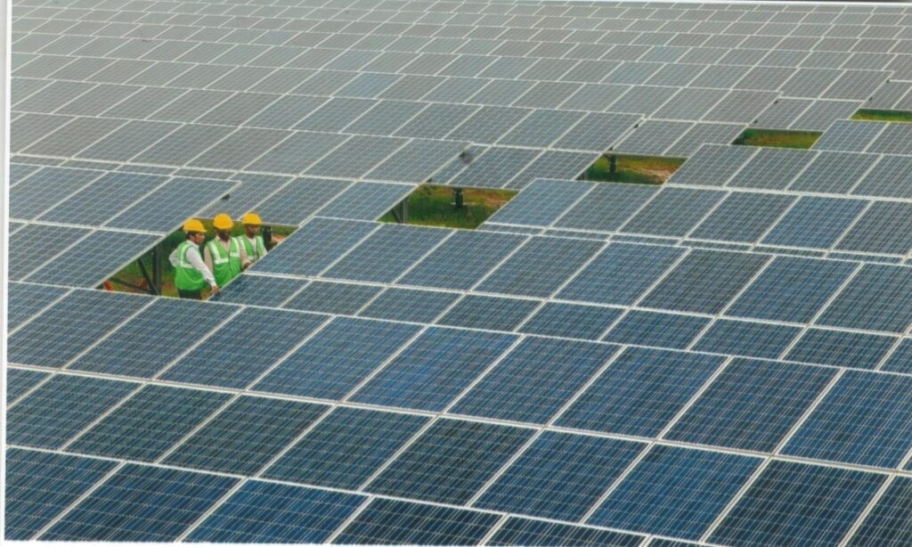 नीमच बना MP का सौर ऊर्जा हब - रीवा सोलर पार्क देश में नंबर -1