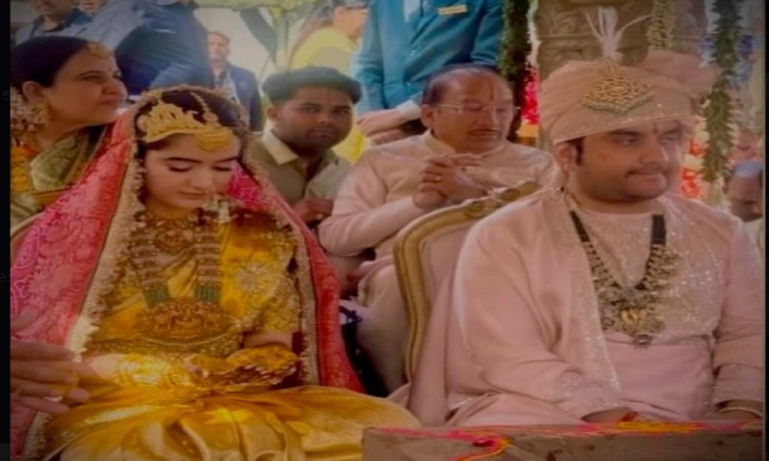 Indresh Upadhyay Wife – Kathavachak Marriage Photo