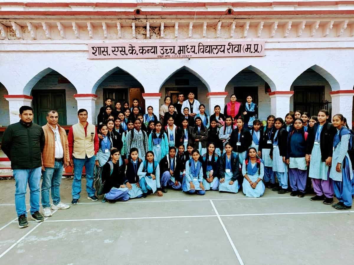 रीवा में Personality Development व करियर मार्गदर्शन कार्यक्रम की तस्वीर