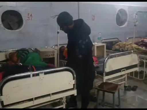 Satna News: गाय की ‘तेली-खीस’ पीने से परिवार के 5 लोग गंभीर रूप से बीमार, SGMH रीवा अस्पताल रेफर