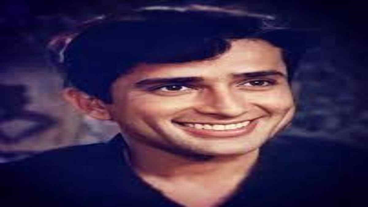 Shashi Kapoor Beauty Charm Amitabh Bachchan Sharmila Tagore Reaction