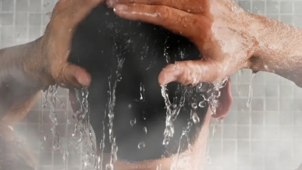 सर्दियों में Hot Water Bath: हड्डियों को कमजोर करने वाला मिथक है झूठ