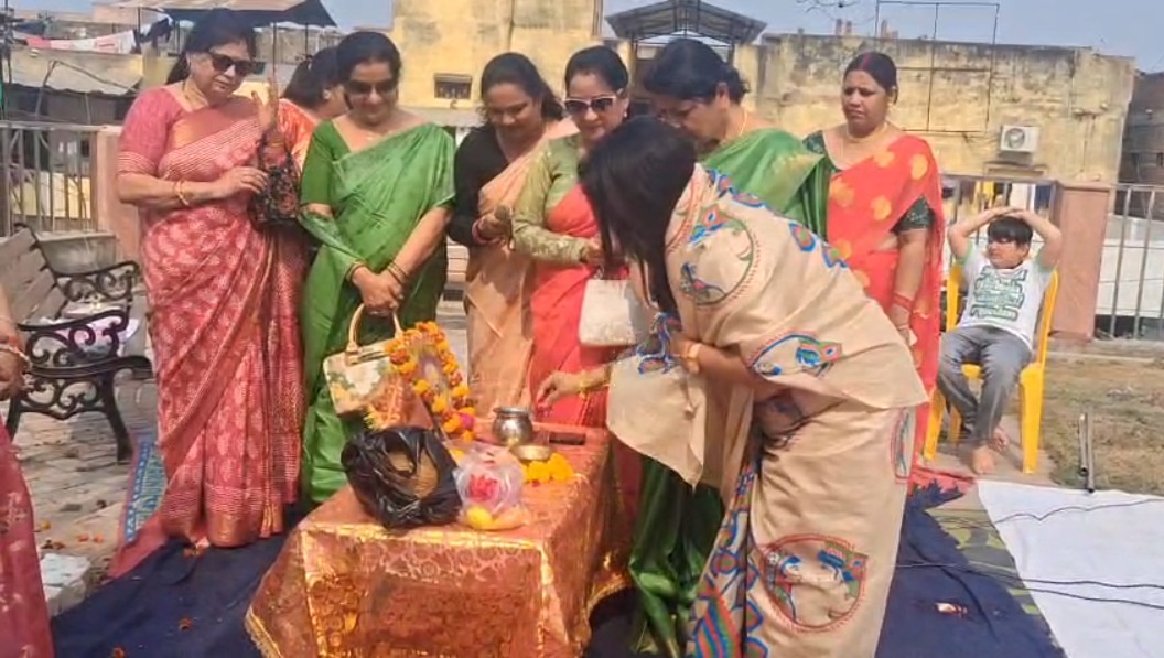 Brahmin Ladies Association in Rewa showed spirit of service on its foundation day.