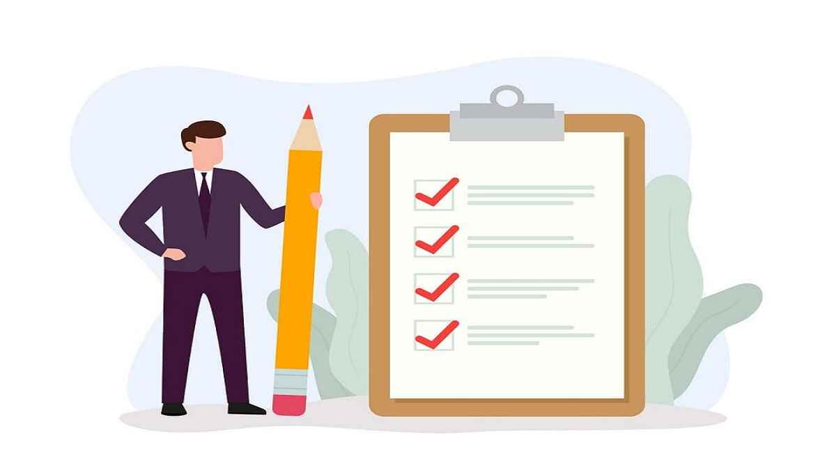 जब मूल्यांकन करना हो तो अपना ही करें सुखी रहेंगे, दूसरों का करेंगे तो दुखी रहेंगे !