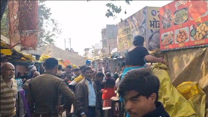 Encroachment completely removed from Hark's Corner at Hospital intersection in Rewa.