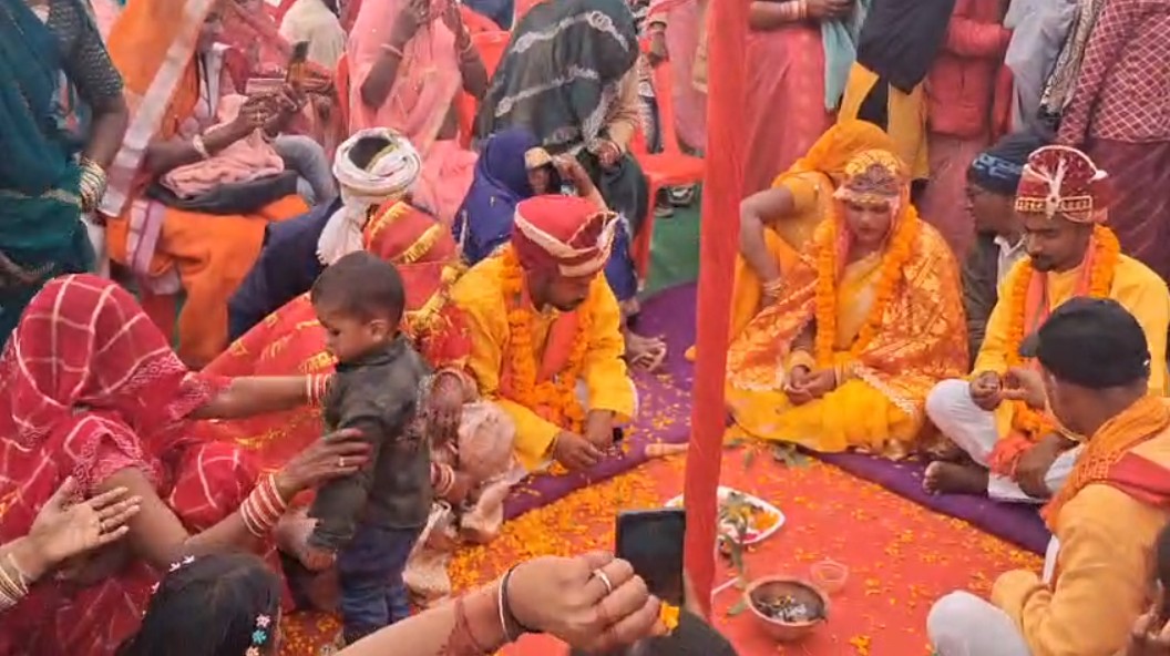 रीवा में मुख्यमंत्री सामूहिक विवाह में 200 जोड़ों का शुरू हुआ नया जीवन
