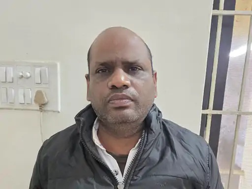 Assistant Director of Official Language Department arrested in Satna
