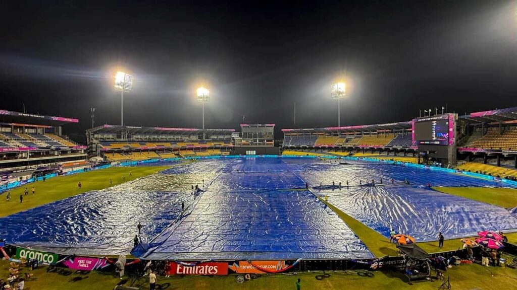 Groundstaff covering the pitch at Colombo stadium during Pakistan vs Namibia T20 World Cup match