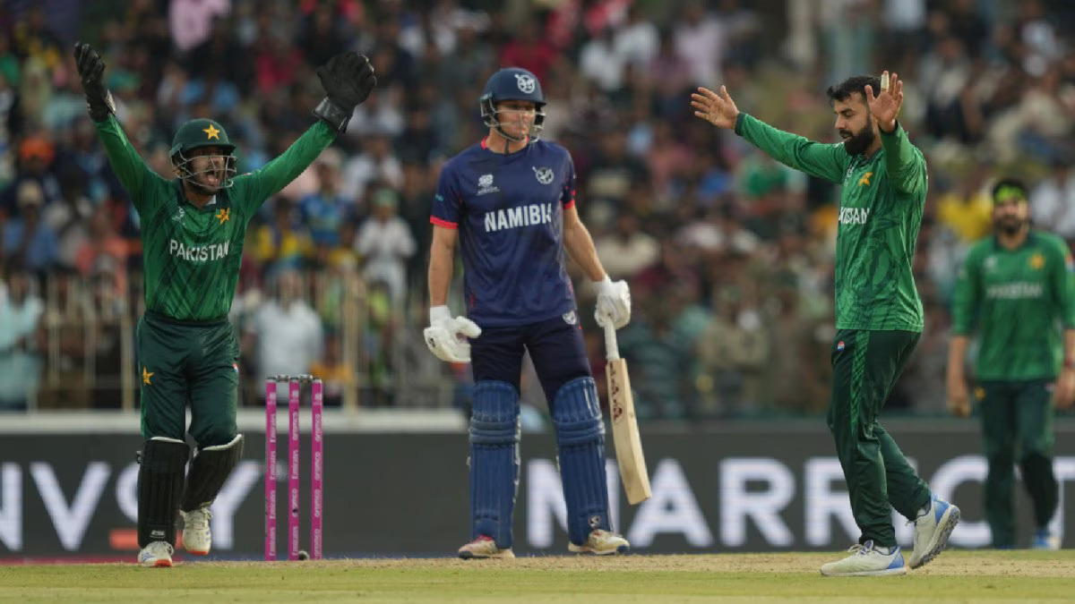 Shadab Khan celebrating a wicket during Pakistan vs Namibia T20 World Cup match in Colombo