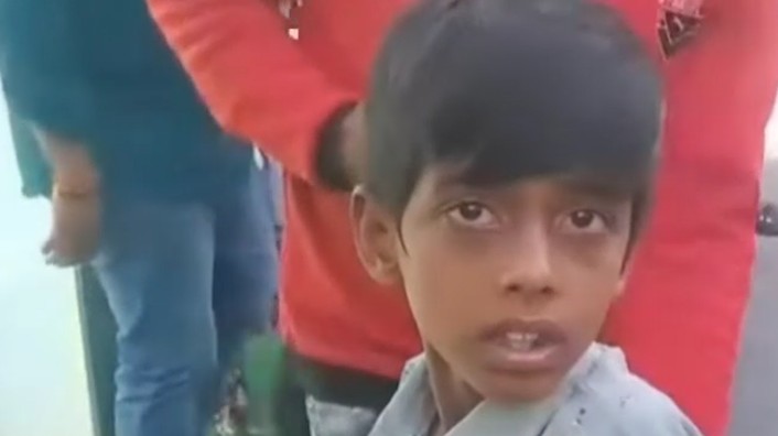 रीवा के बिछिया मोहल्ले में आवारा कुत्तों का खौफनाक हमला, एक घंटे में 6 लोग घायल, नगर निगम पर गंभीर आरोप