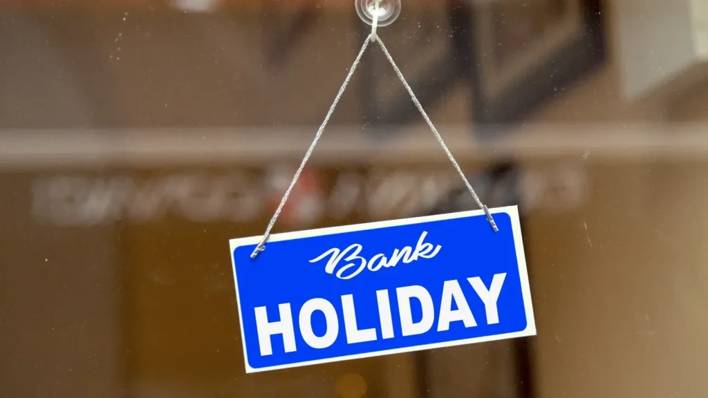 Closed bank branch sign during the Holi bank holidays 2026 across Indian cities.