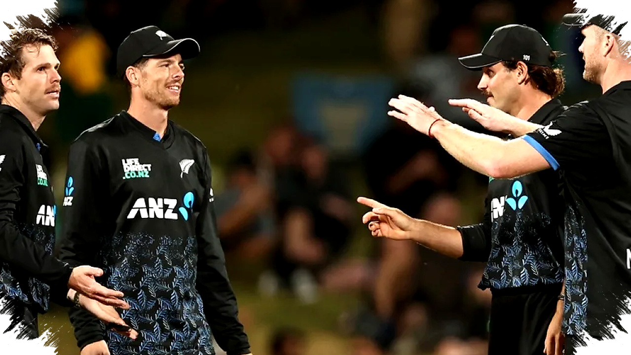 New Zealand vs South Africa Auckland T20I match at Eden Park with players in action
