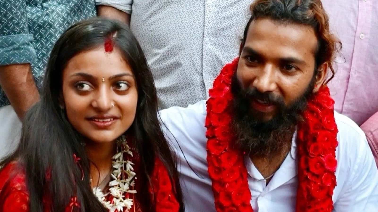 Viral Girl Monalisa And Farman Khan Interfaith Marriage