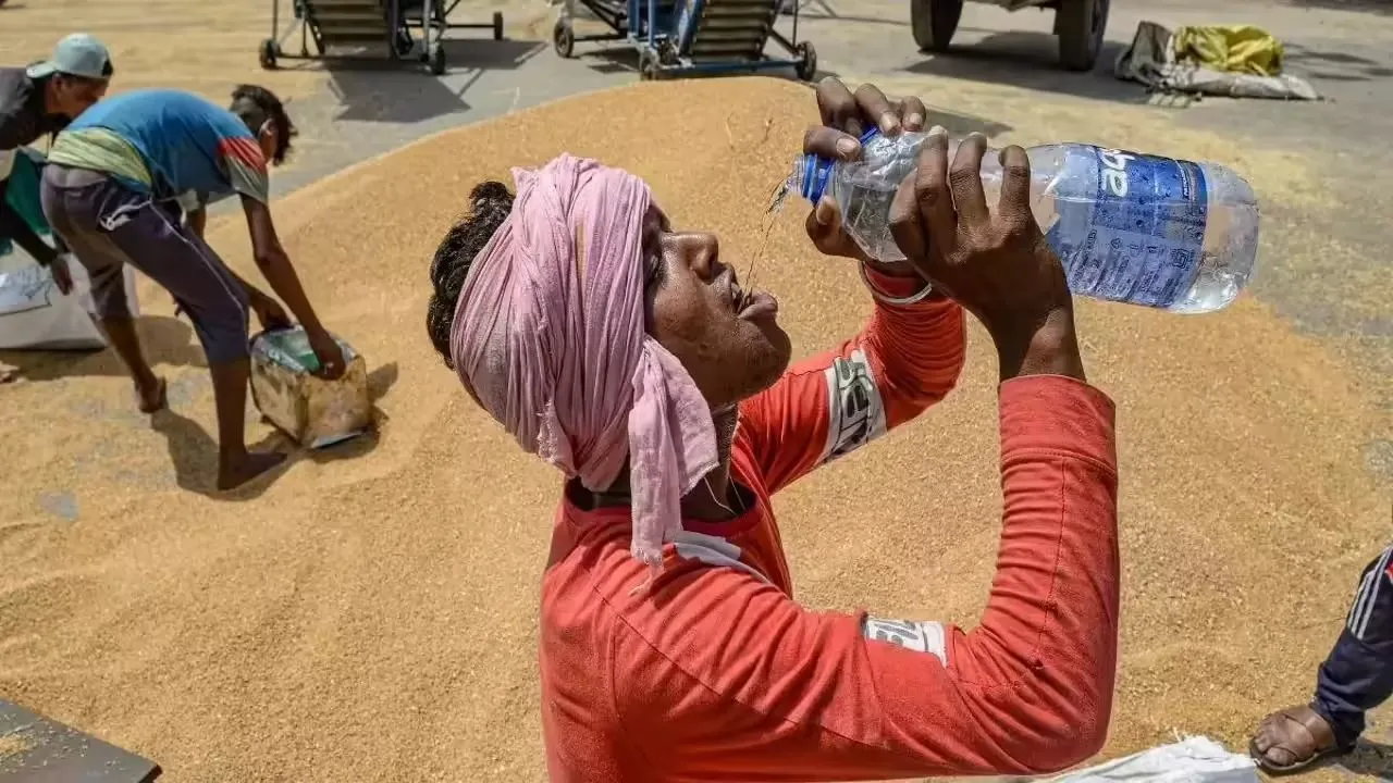 Severe heatwave conditions across North India and Uttar Pradesh