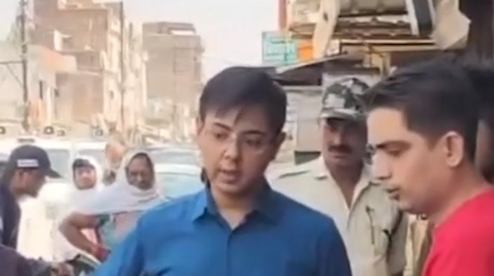 Commissioner Akshat Jain gives ultimatum to encroachers till Monday
