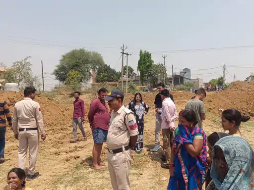 Four friends drowned in a pond while bathing in Maihar.