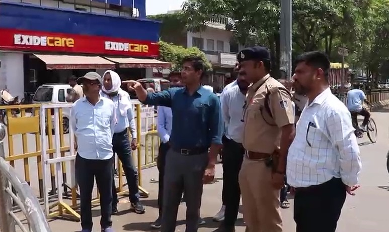 Corporation Commissioner now in action to improve the traffic system of Rewa