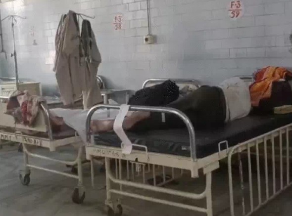 High voltage drama of drunk policemen in SGMH hospital of Rewa
