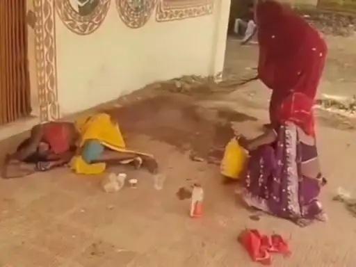 Delivery took place at the hospital gate in Singrauli