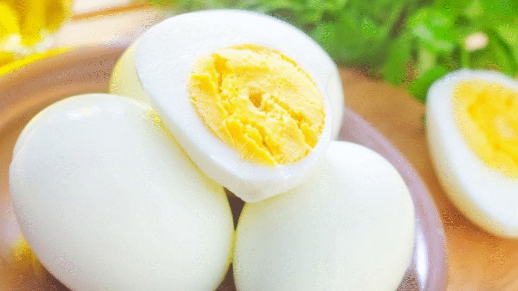 Summer Health Tips: Is it okay to eat eggs in the summer? Learn the necessary precautions.