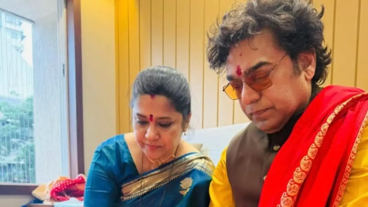 Ashutosh Rana and Renuka Shahane 25th Wedding Anniversary Celebration