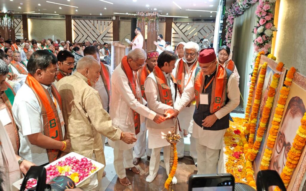 BJP's mega training class begins in Rewa