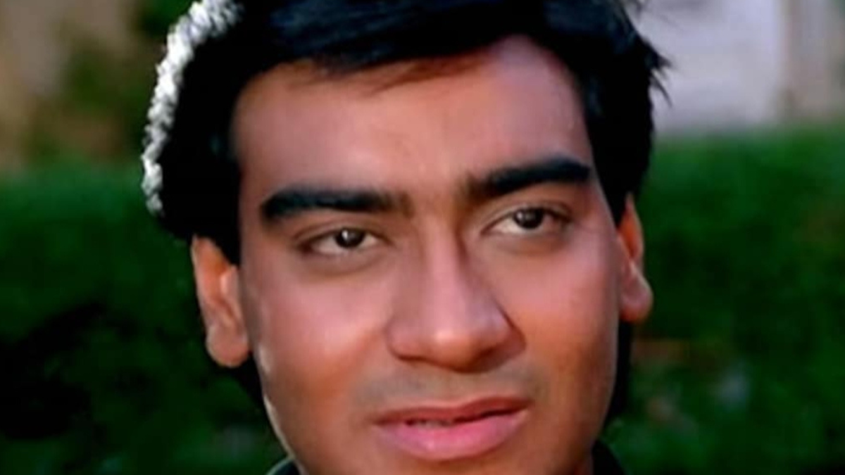 The only person whose feet Ajay Devgn used to touch, there was a 37 year age gap but they were still friends…