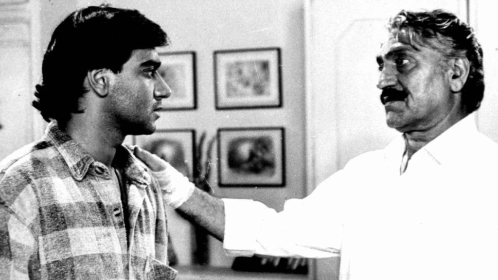 The only person whose feet Ajay Devgn used to touch, there was a 37 year age gap but they were still friends…