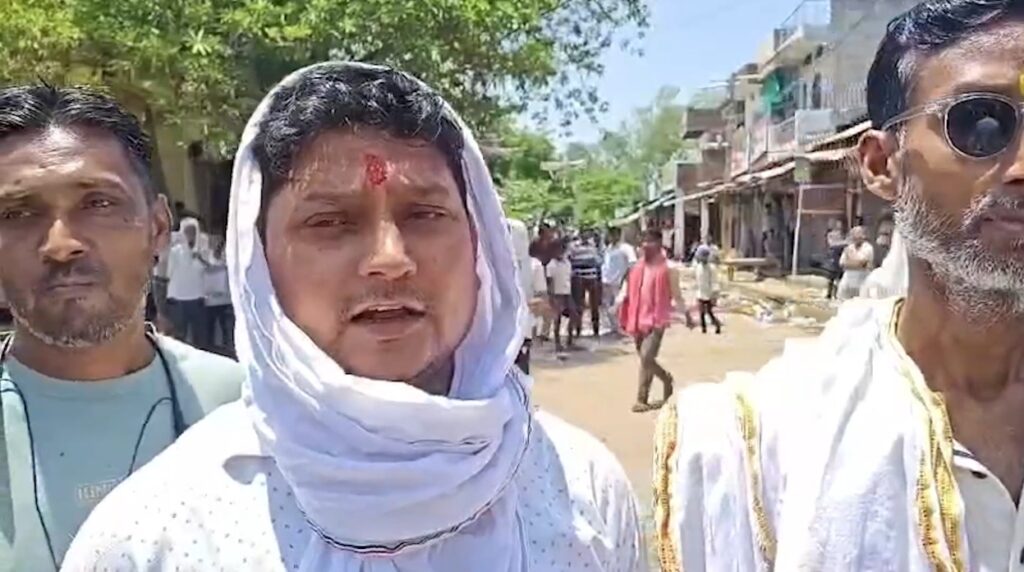 Miscreants beat traders with sticks in Rewa
