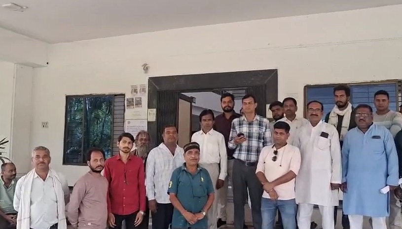 People came out in support of Collector in Rewa