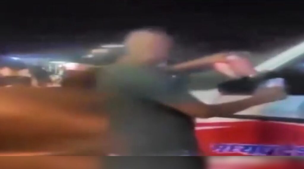 Video of open drinking from 'Dial 112' in Rewa goes viral