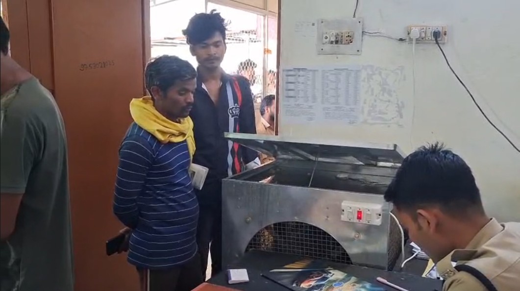 Angry at his father's scolding, the young man committed suicide