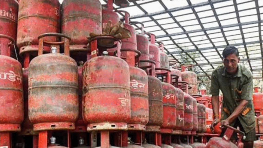 LPG Subsidy: Subsidy payments could be halted for those who do not complete Aadhaar e-KYC by June 30.