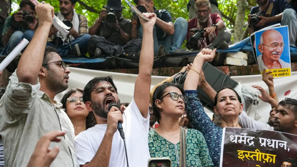 Cockroach Janta Party protest at Jantar Mantar