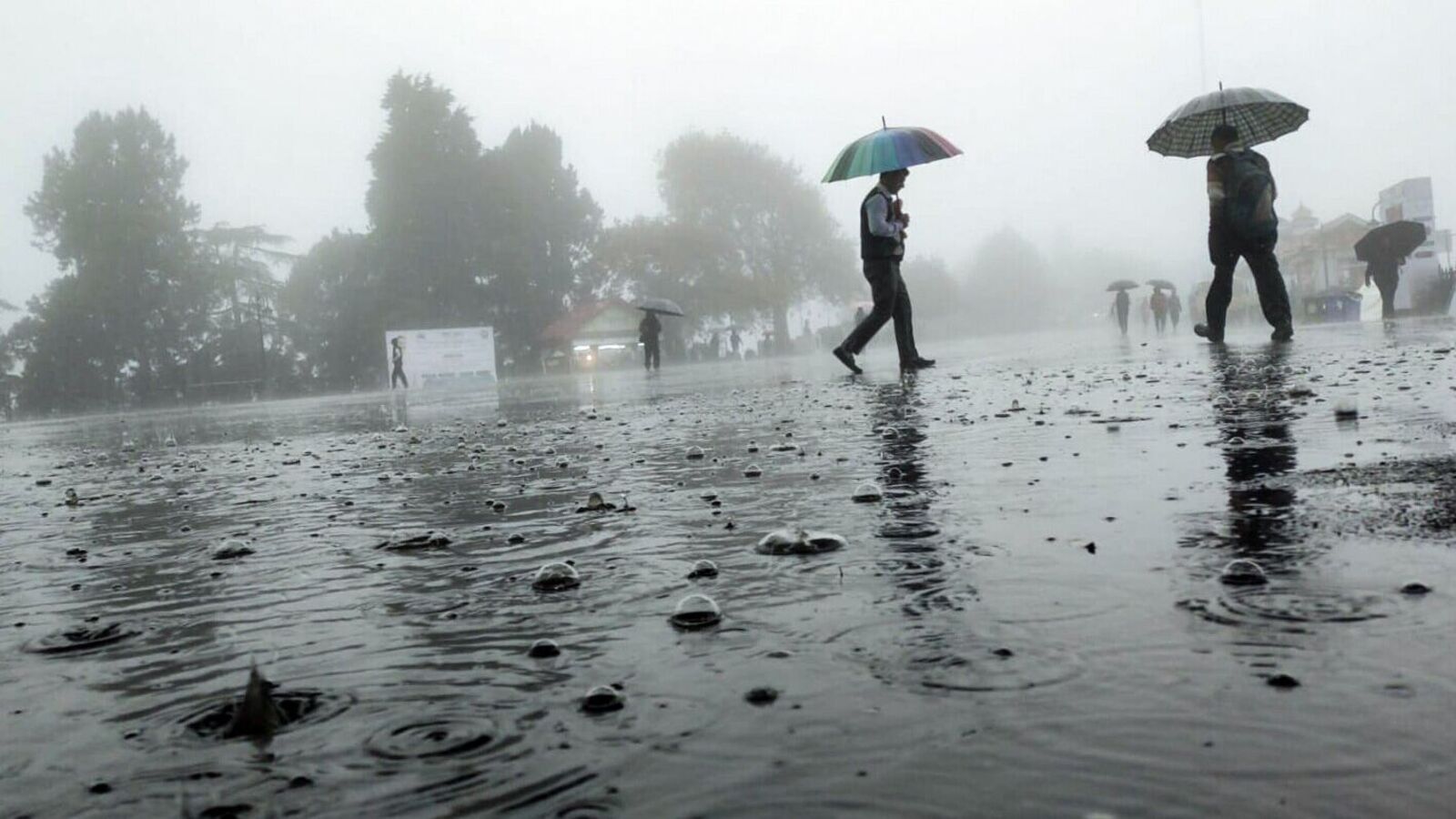 Dark storm clouds and rainfall as Weather Alert India is issued for 17 states