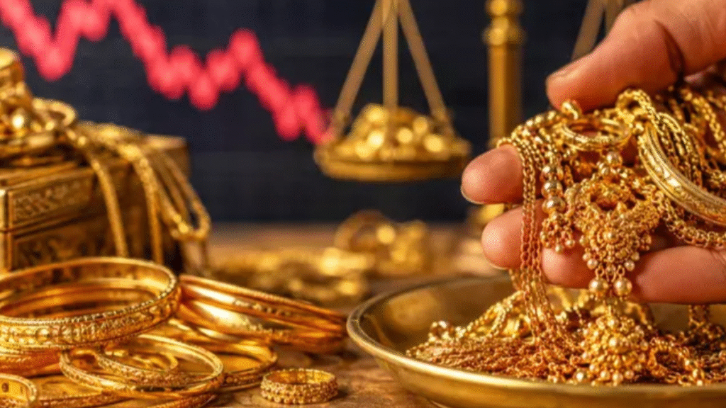 indian households selling old gold