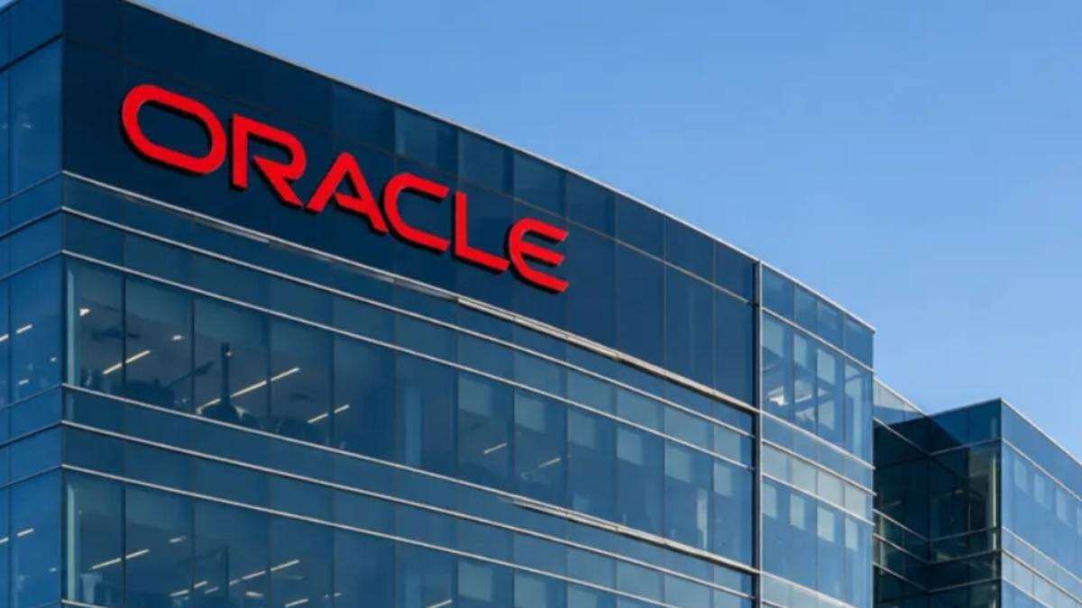 Oracle Workforce: Headcount dropped by 13% amidst AI investments.