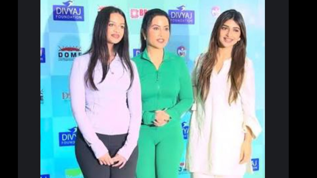 Viral Video: Amruta Fadnavis and Sreeleela's video sparks a discussion on social media.