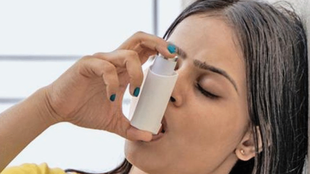 Why does asthma become more severe in women? Learn about the causes and the challenges of treatment.