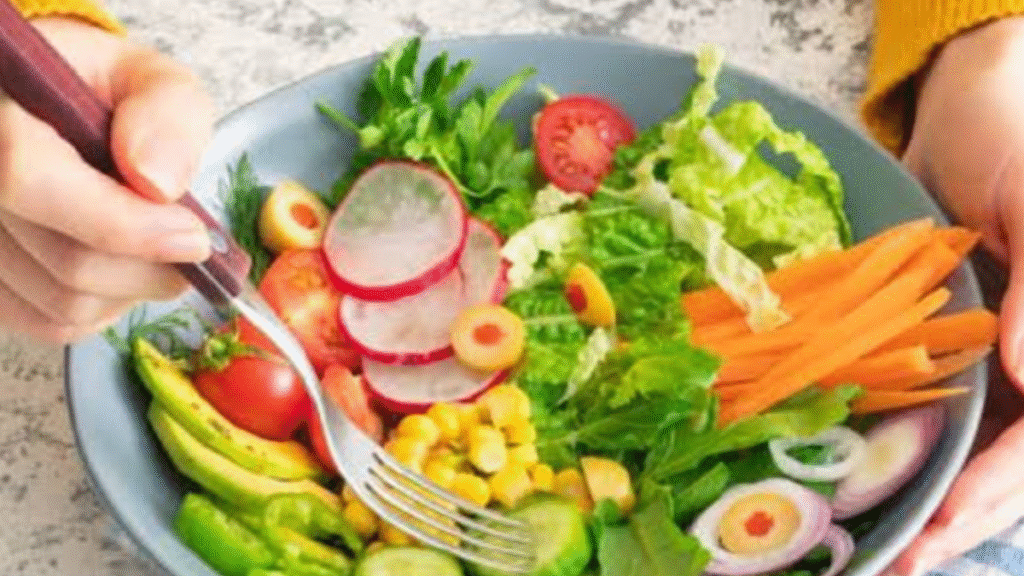 Monsoon Food: Be careful with these items during the monsoon; they could upset your stomach.