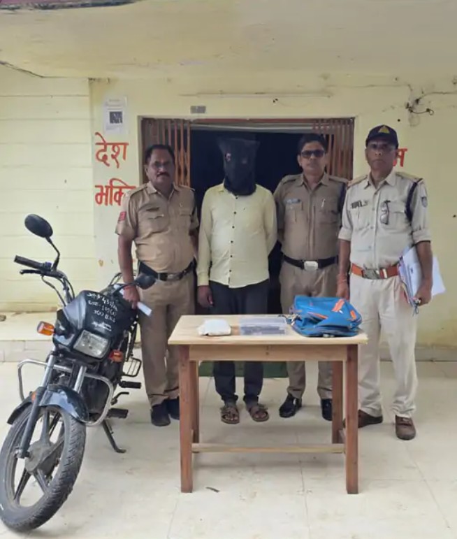 Three accused arrested for shooting a businessman in Rewa.