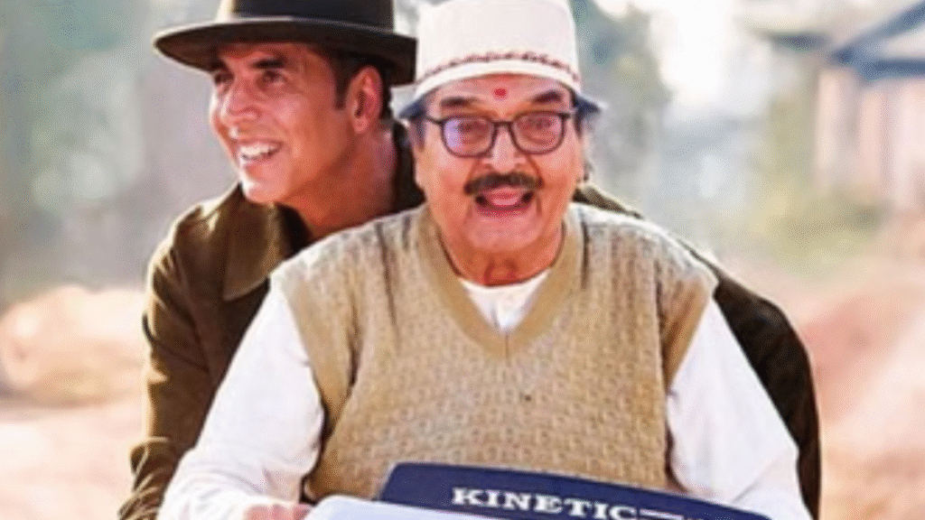 Asrani's Last Shot: Akshay gets emotional watching Asrani's final shot.
