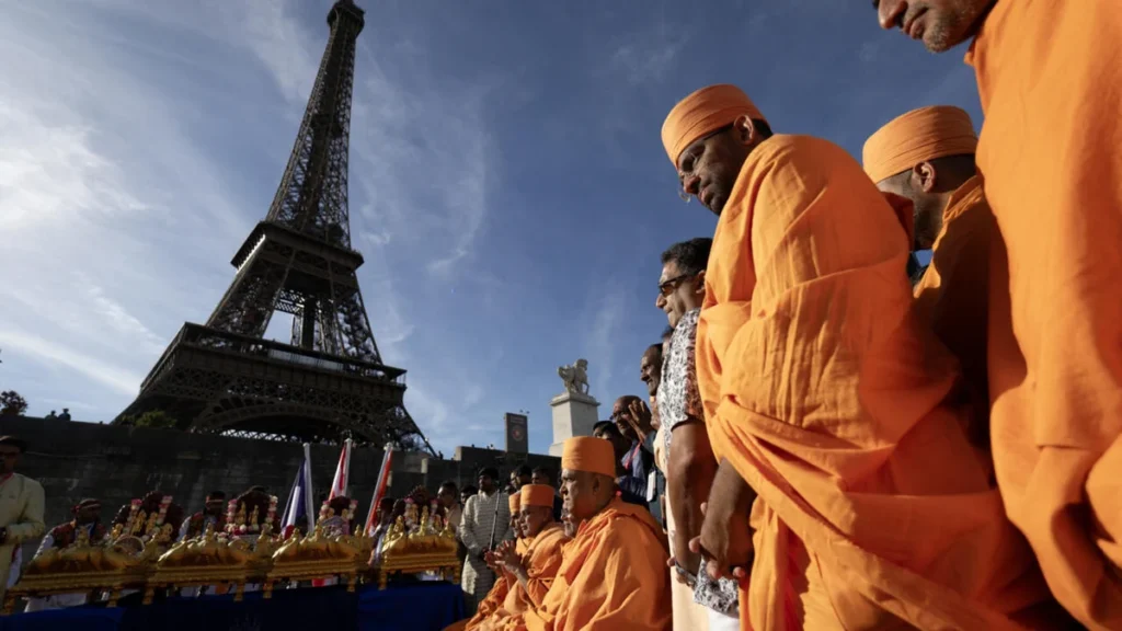 Eiffel Tower strike